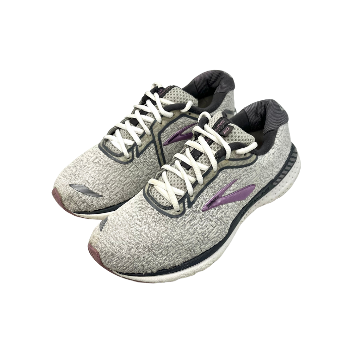 کتونی بروکس Adrenaline GTS 20 طوسی استوک سایز 39 - نمای سه رخ