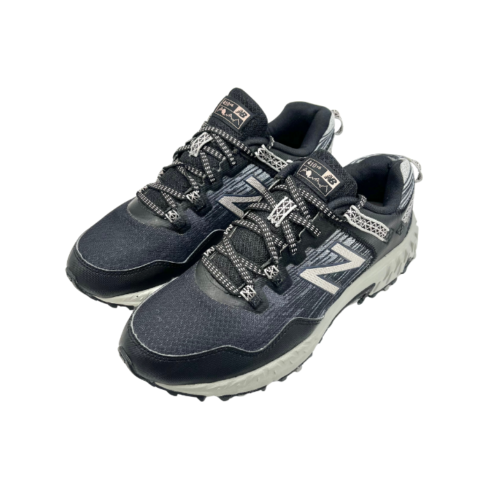 کتونی نیوبالانس 410V6 مشکی استوک سایز 38 - نمای سه رخ