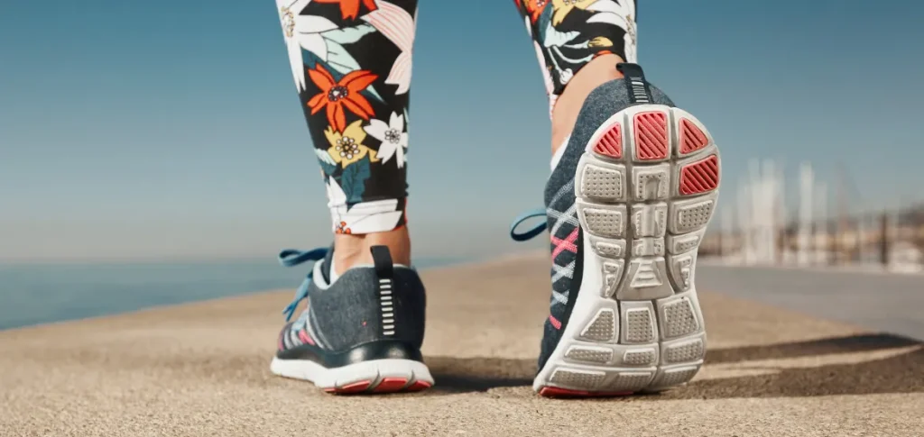 بهترین کتونی استوک برای پیاده‌روی شهری